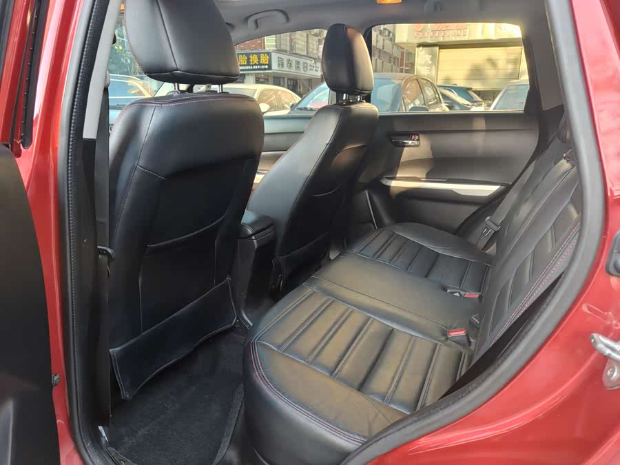 Suzuki Vitara 2015 car image #9