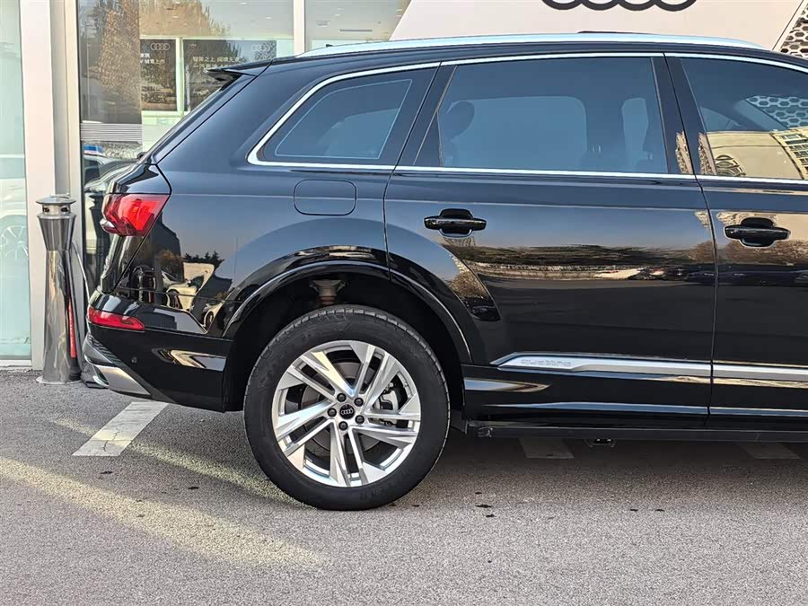Audi Q7 2024 #9 Audi Q7 2024 car image #9