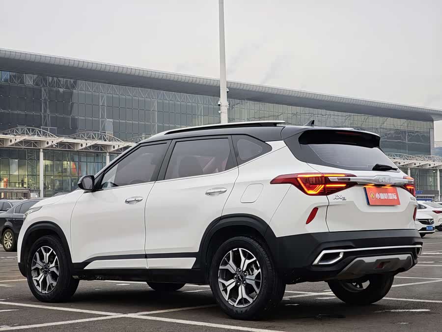 Kia Stonic 2021 car image #9