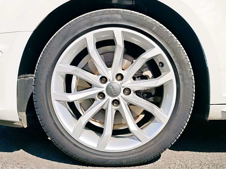 奥迪 奥迪A4L 2018 汽车图片 #9