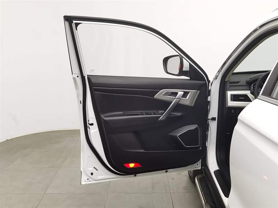 GEELY Boyue 2020 car image #9