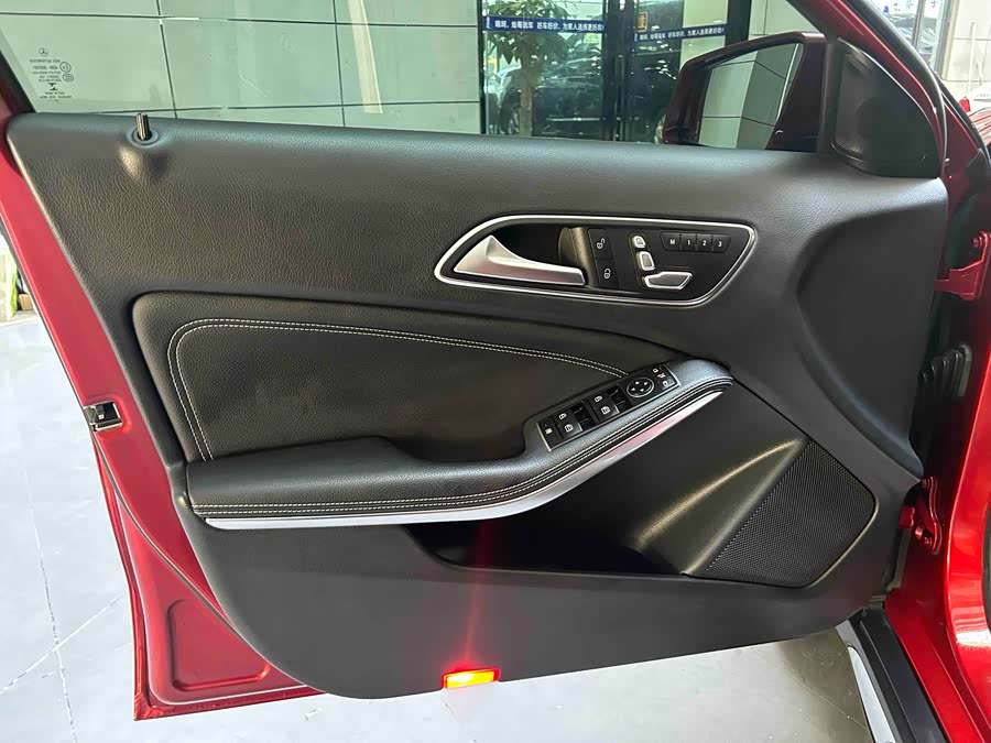 Mercedes-Benz GLA Class 2019 #9 Mercedes-Benz GLA Class 2019 car image #9