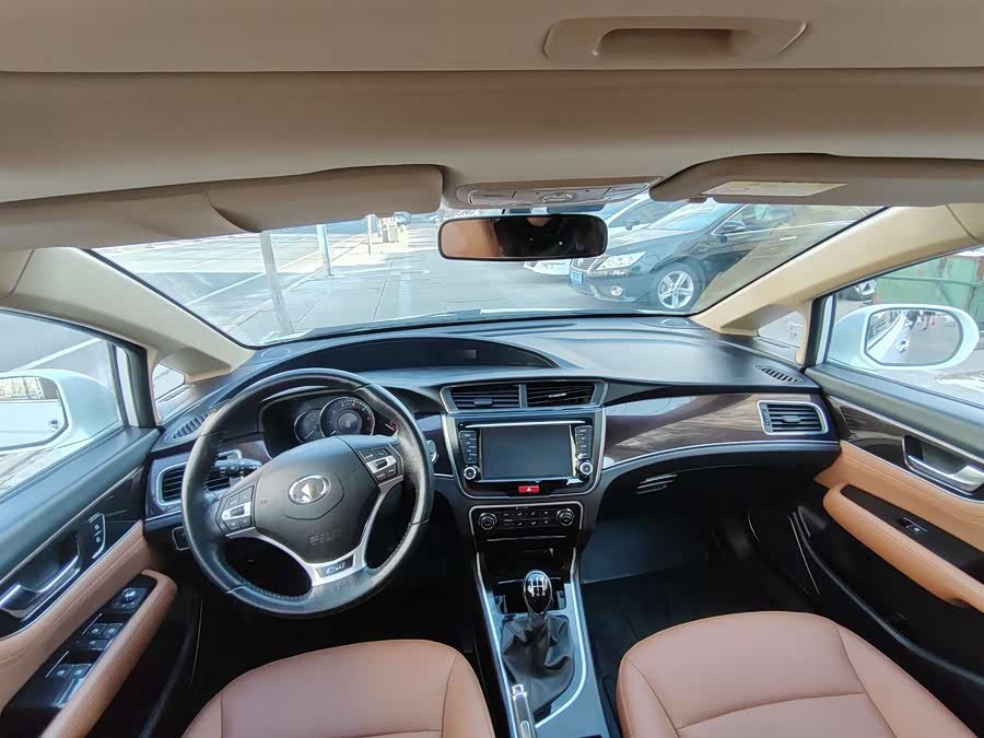 Great Wall C50 2015 imagem de carro #9