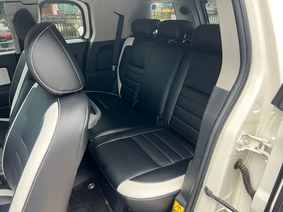 Toyota FJ Cruiser 2017 car image #9