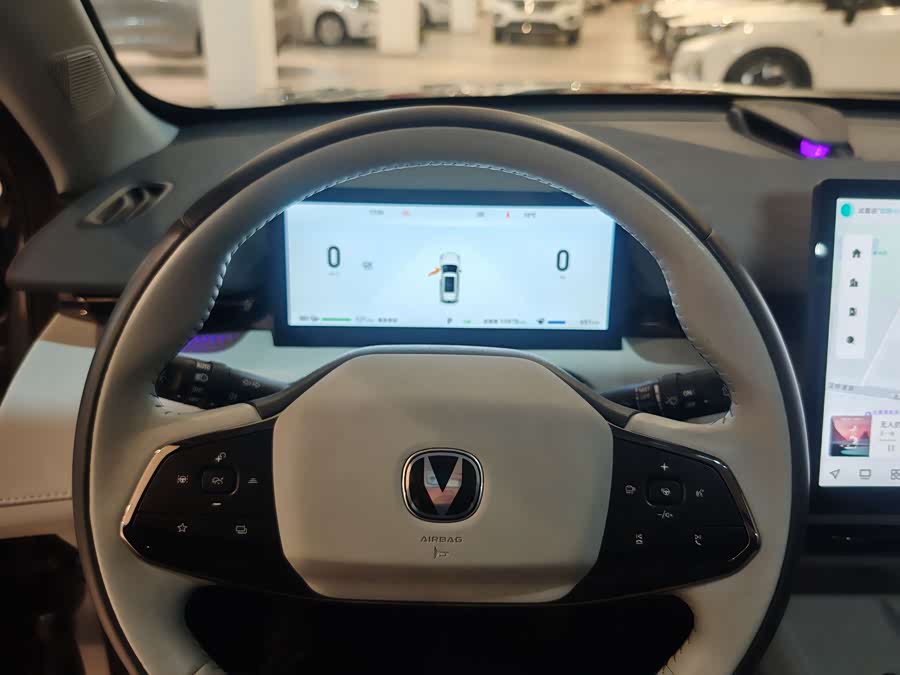 Changan UNI-Z PHEV 2024 car image #9