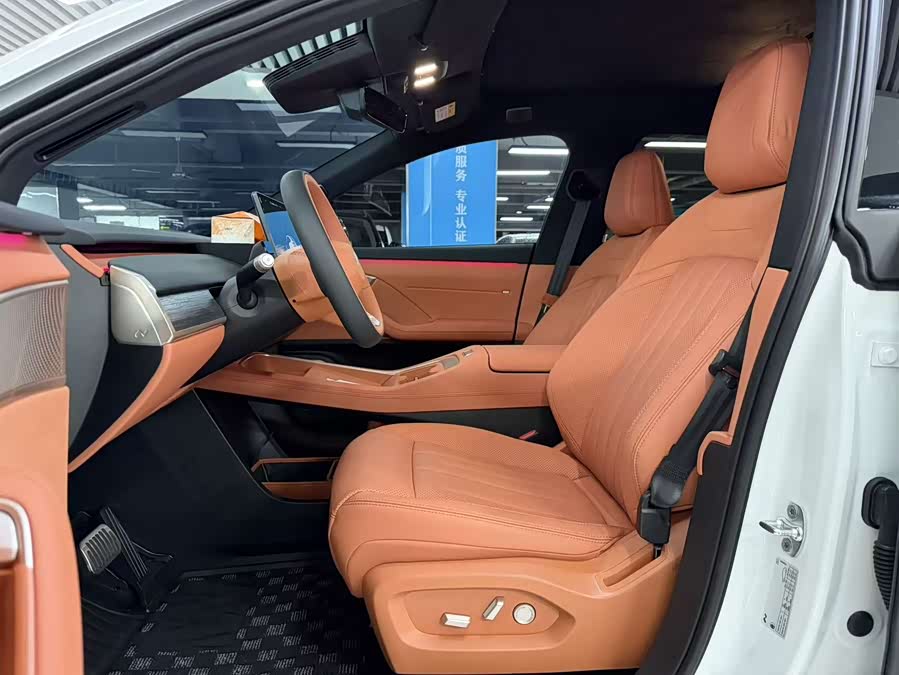 2025 car image #9