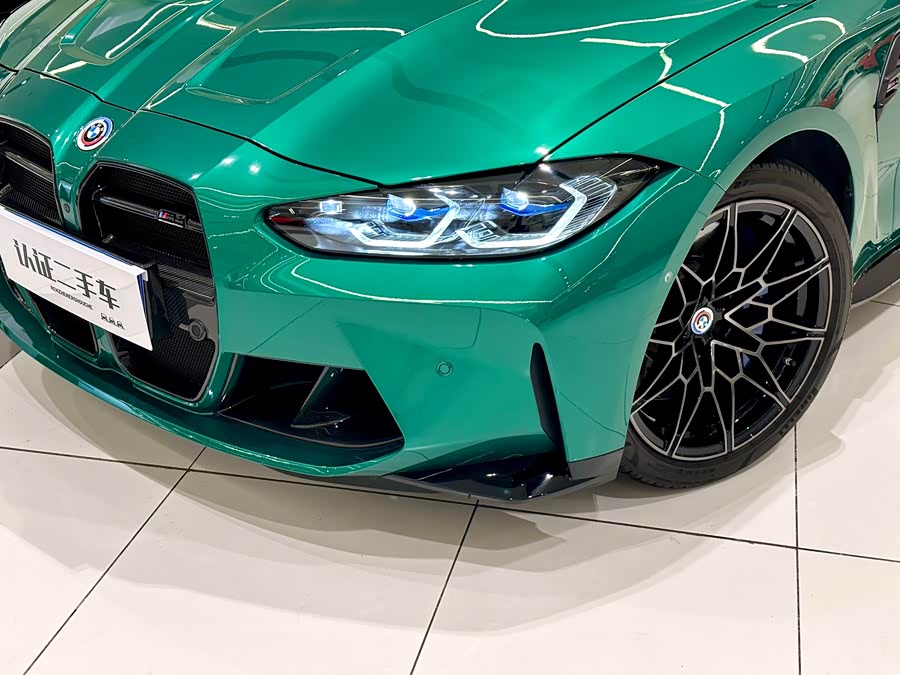 BMW M4 2023 car image #9