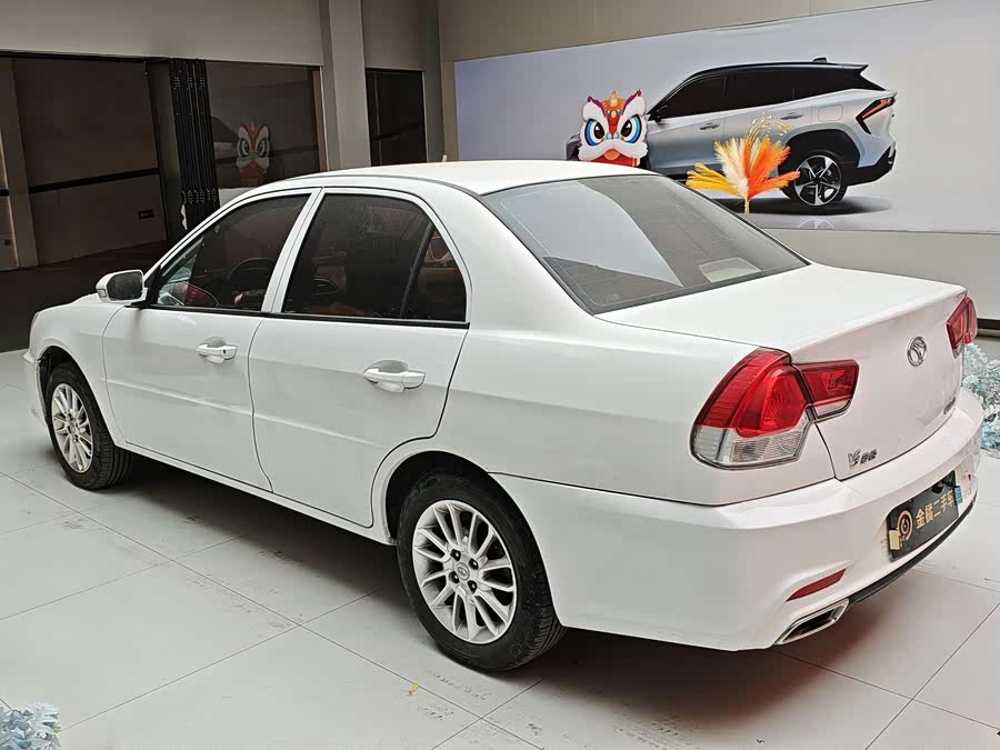 Soueast V3 Lingyue 2016 car image #9