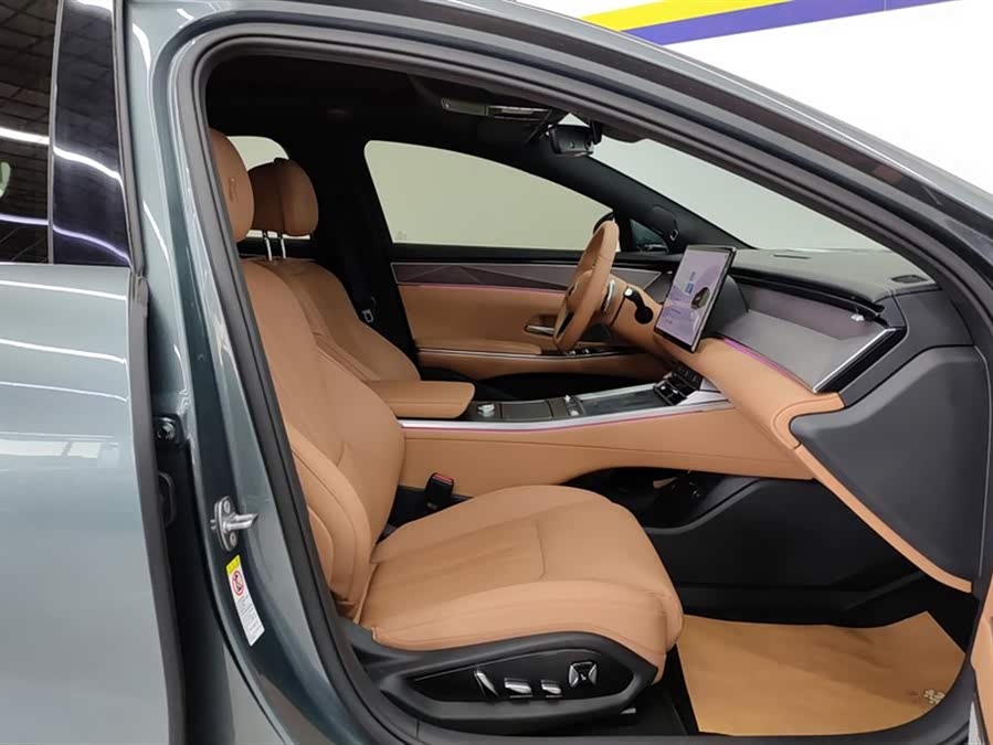 比亚迪 汉L 2025 #9 比亚迪 汉L 2025 汽车图片 #9