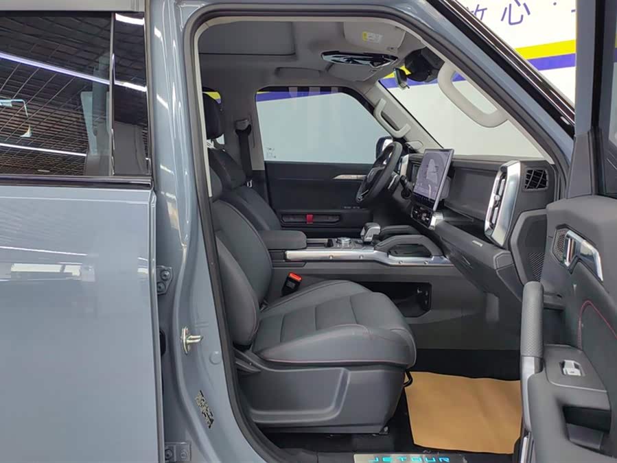 Jetour Traveller 2024 car image #9