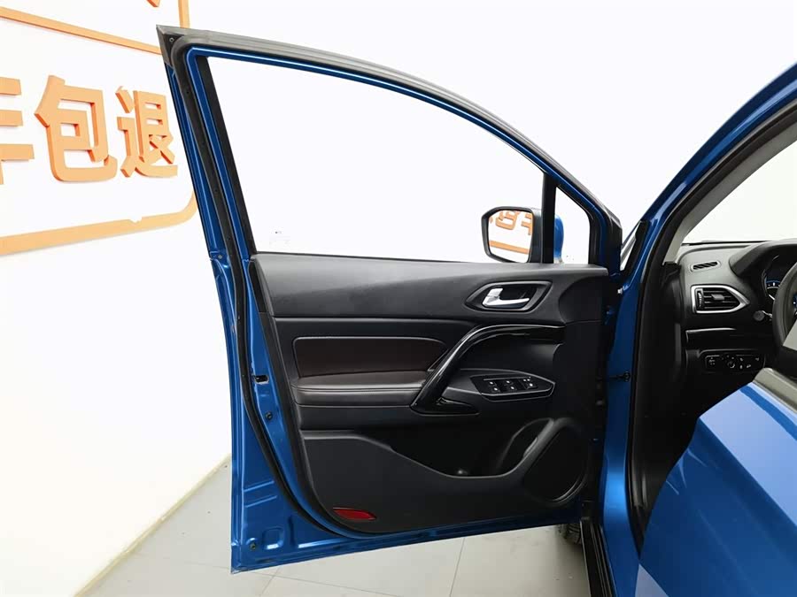 GAC ix4 2018 #9 GAC ix4 2018 car image #9