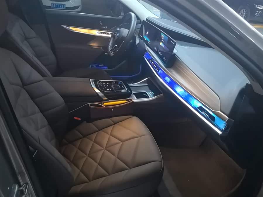 宝马 宝马i7 2025 汽车图片 #9