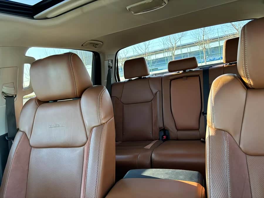 Toyota Tundra 2016 immagine di auto #9