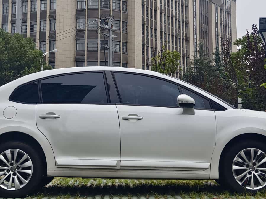 Chevrolet Charm 2020 car image #9