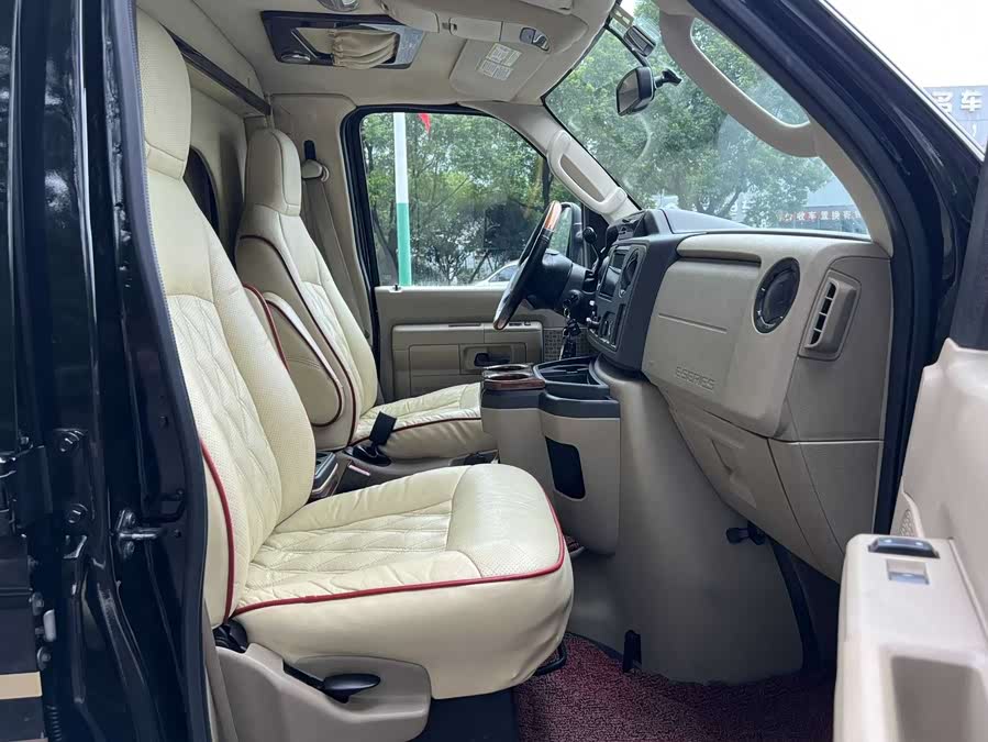 Ford E350 2010 imagen de coche #9