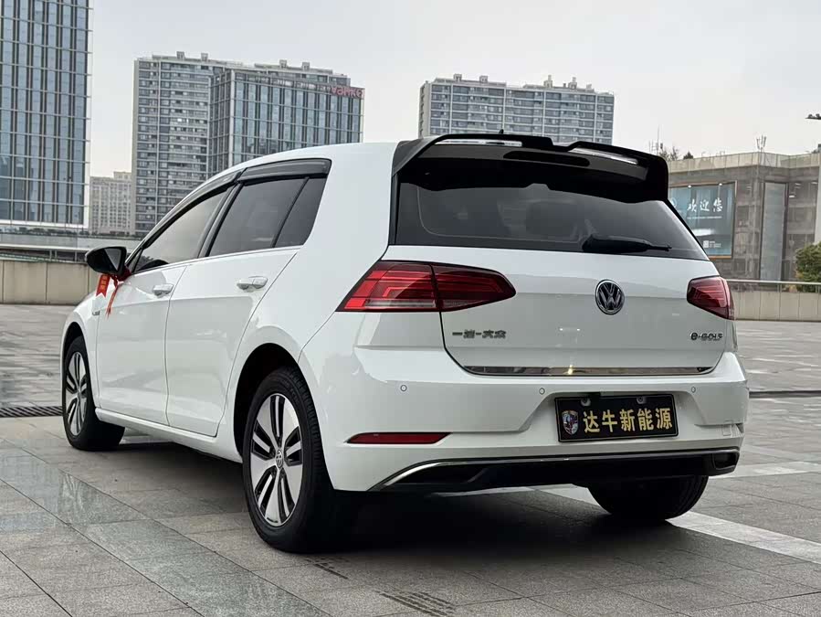 Volkswagen Golf Pure Electric 2021 imagen de coche #9