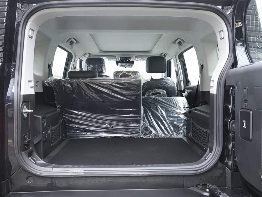 Jetour Traveller #9 Jetour Traveller car image #9