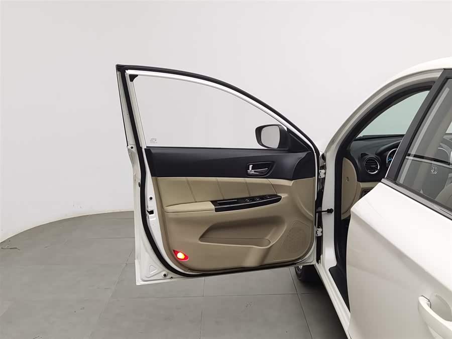 Changan Eado 2014 car image #9