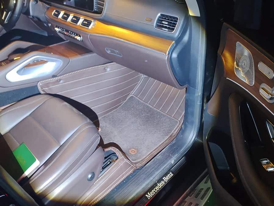 Mercedes-Benz GLE Class New Energy 2022 car image #9