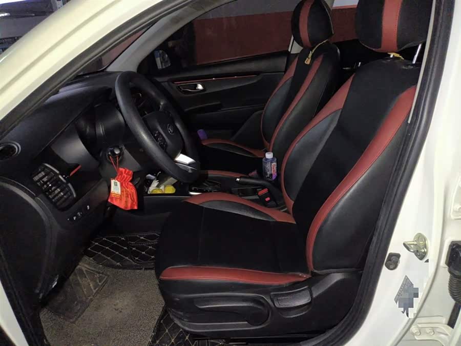 Kia Rio Cross 2018 car image #9