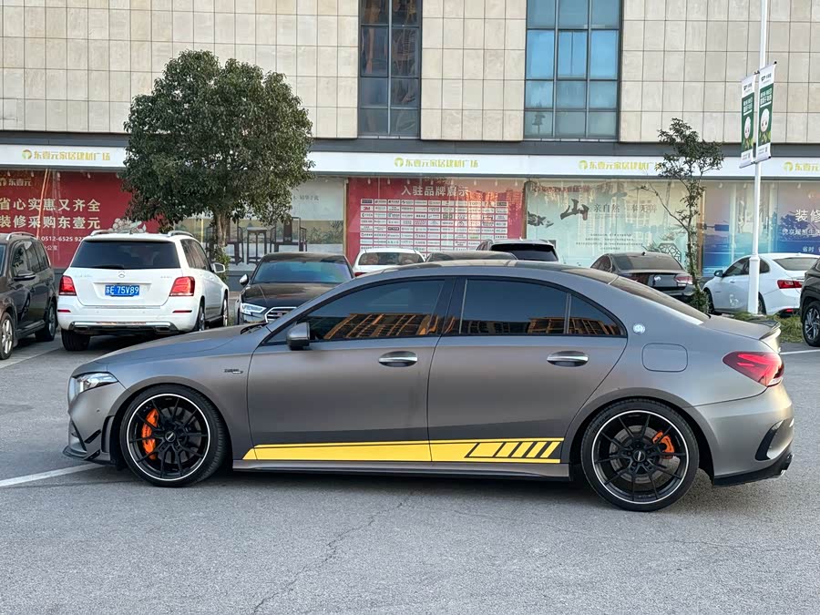 Mercedes-Benz 2020 car image #9