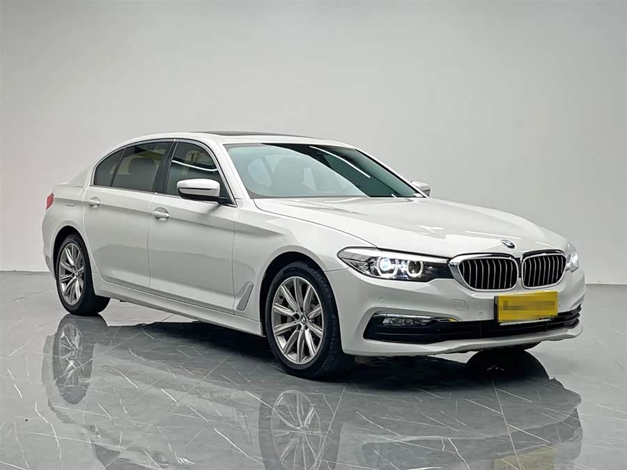BMW 5 Series 2017 car image #9