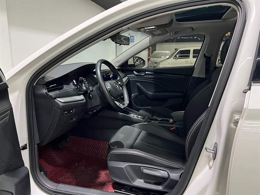 Skoda Octavia 2021 #9 Skoda Octavia 2021 car image #9