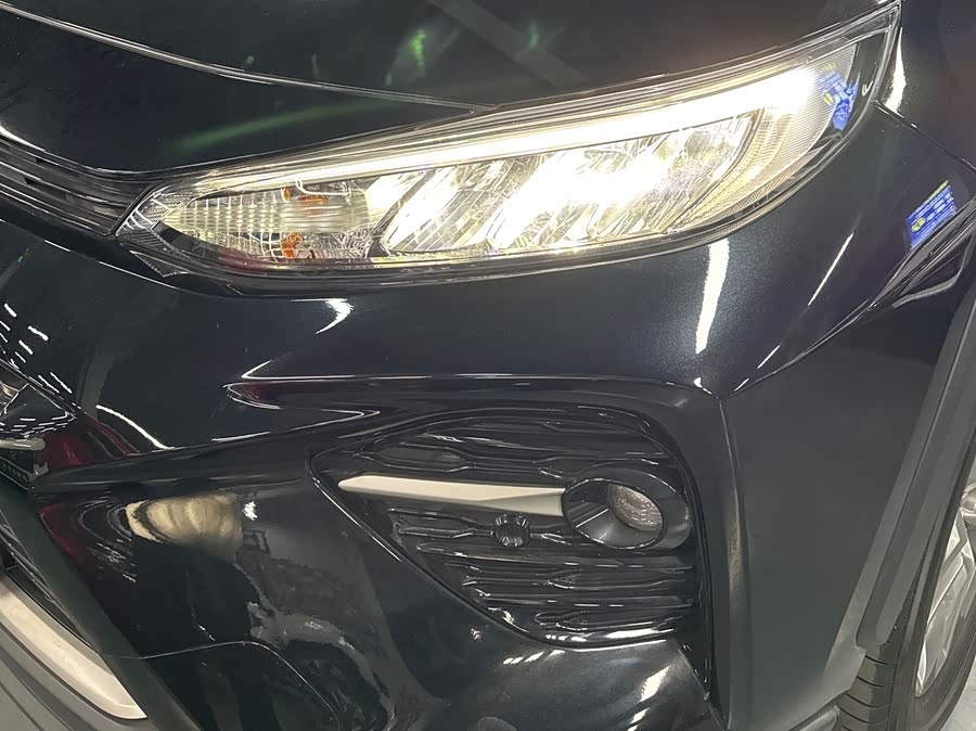 Kia Wildlander 2022 car image #9