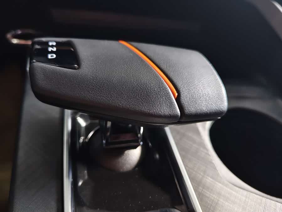 Changan UNI-V iDD 2024 car image #9