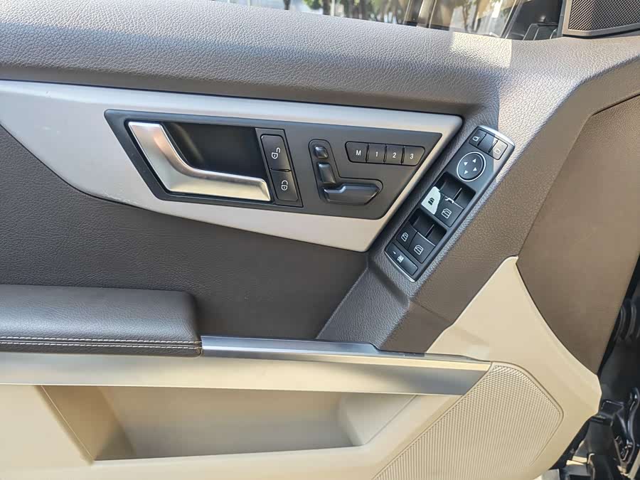 Mercedes-Benz GLK Class 2015 immagine di auto #9