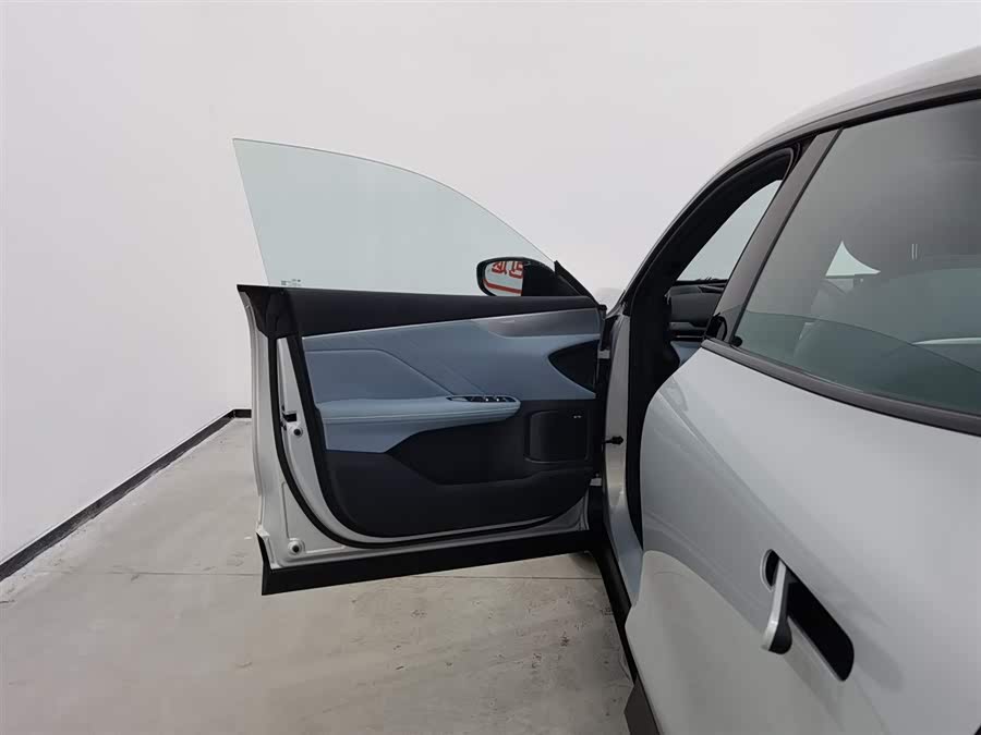 Deepal S05 2024 car image #9