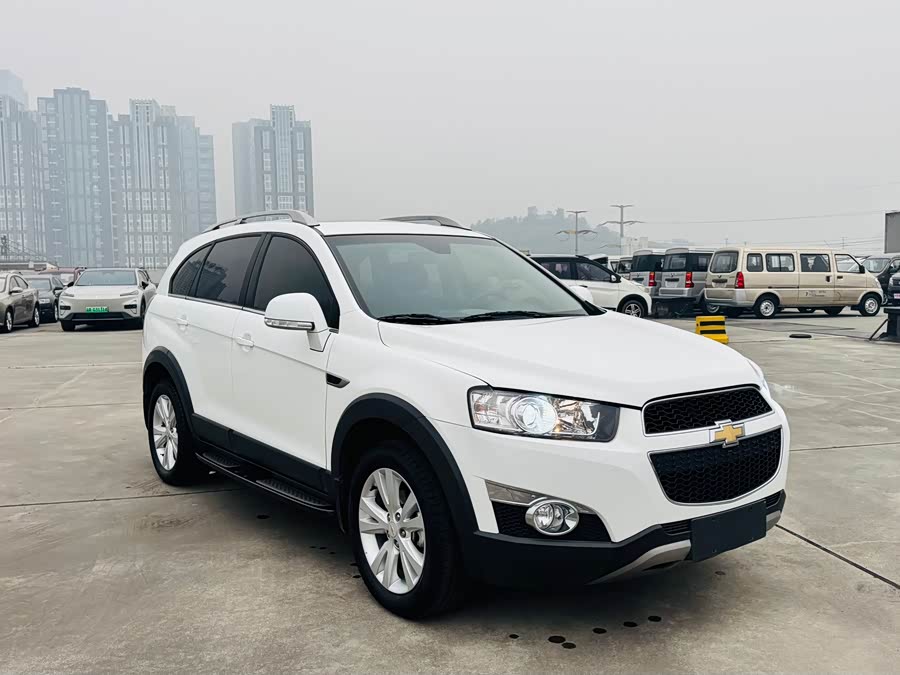 Chevrolet Captiva 2015 immagine di auto #9