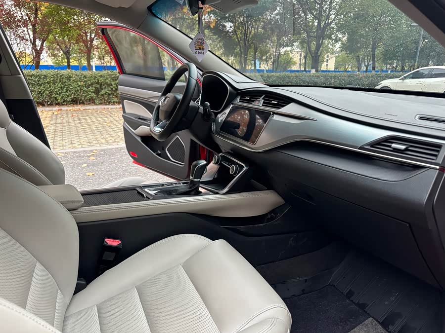 GEELY Binray 2018 imagen de coche #9