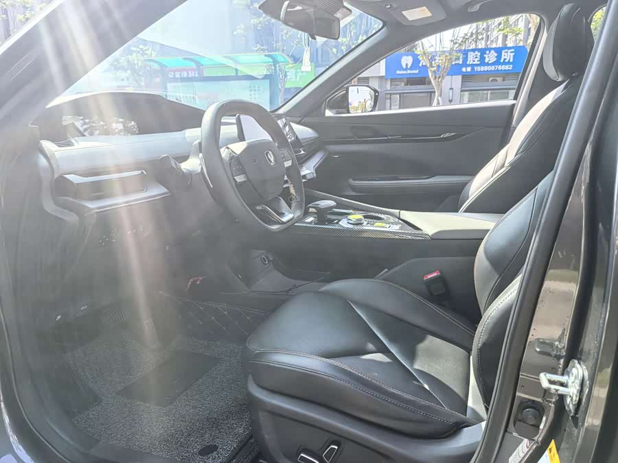 Changan UNI-V 2022 immagine di auto #9