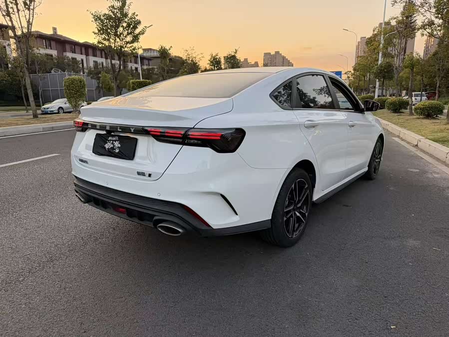 GEELY 2023 #9 GEELY 2023 immagine di auto #9