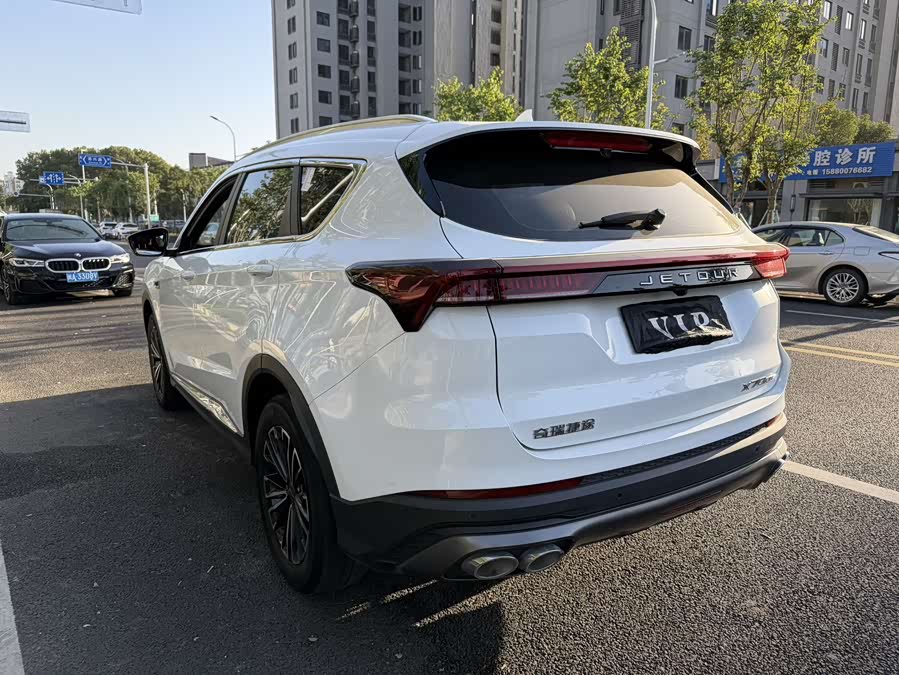 Jetour X70 PLUS 2022 car image #9