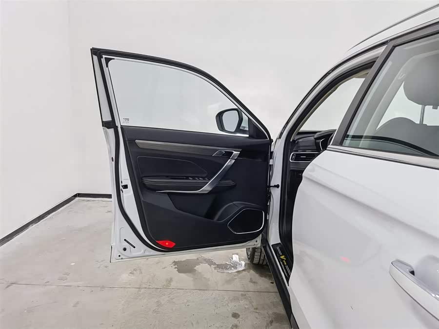 GEELY Boyue 2020 car image #9