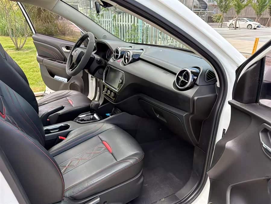 Soueast DX3 2017 imagen de coche #9