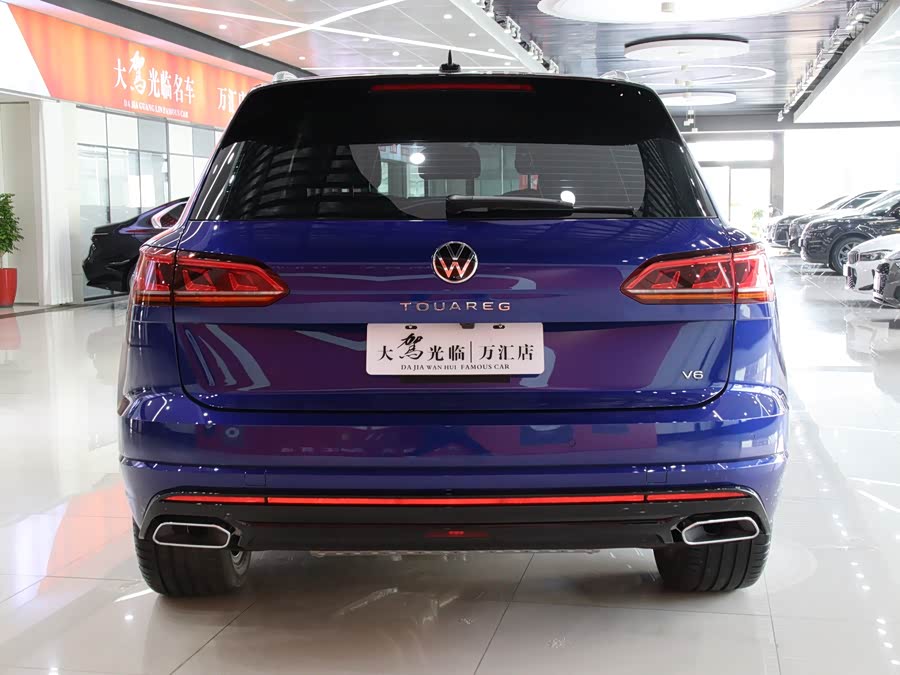 Volkswagen Touareg 2023 car image #9