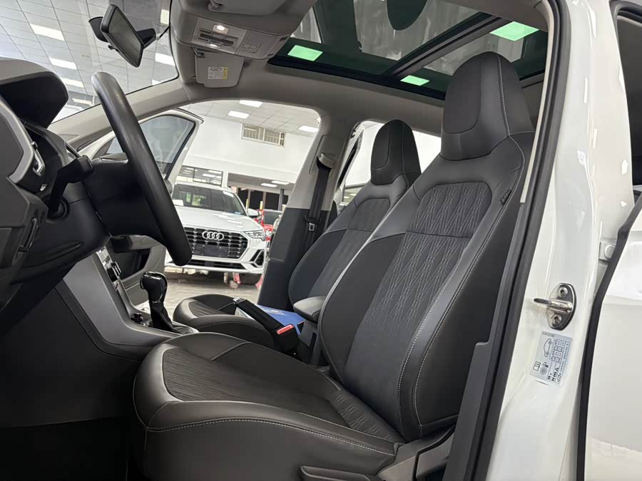 Volkswagen T-Cross 2022 car image #9