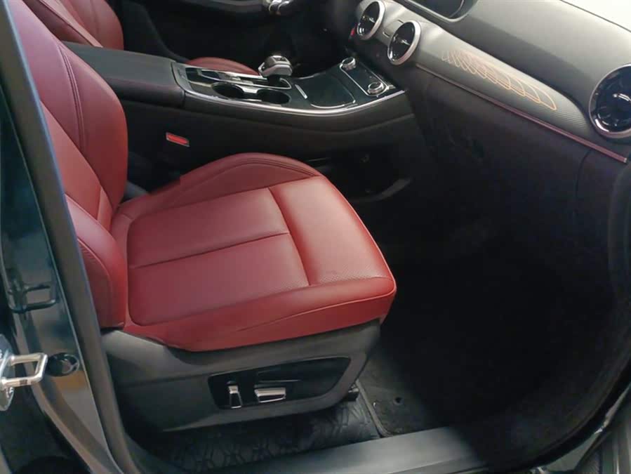 Forthing T5 EVO 2021 car image #9