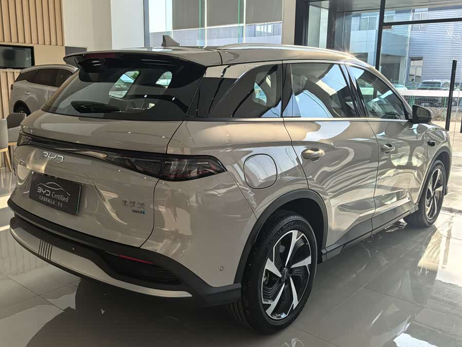 BYD Sea Lion 05 DM-i 2025 #9 BYD Sea Lion 05 DM-i 2025 car image #9