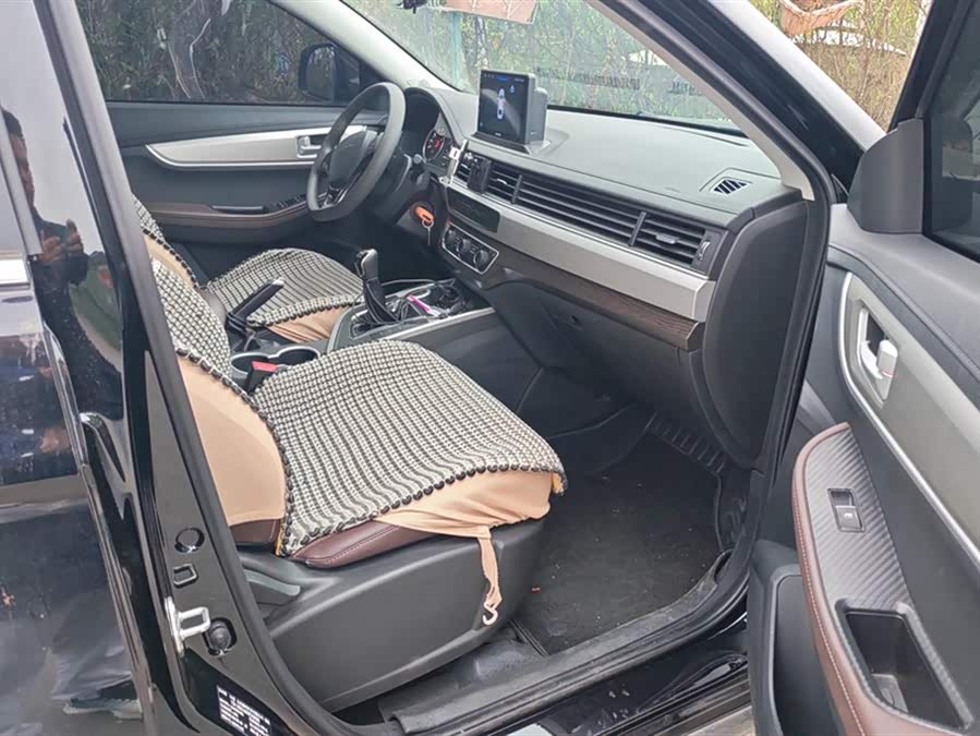 Forthing T5 2023 imagen de coche #9