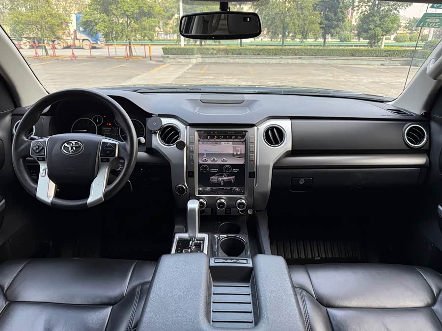 Toyota Tundra 2017 immagine di auto #9