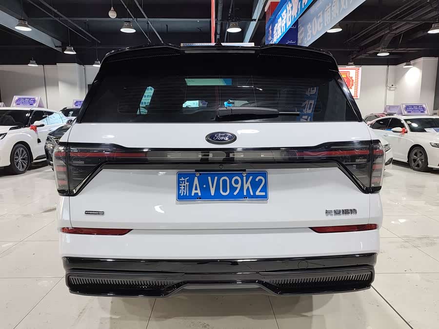 Ford Edge 2023 car image #9