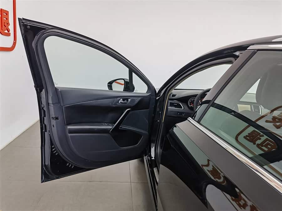 Peugeot 508 2014 car image #9