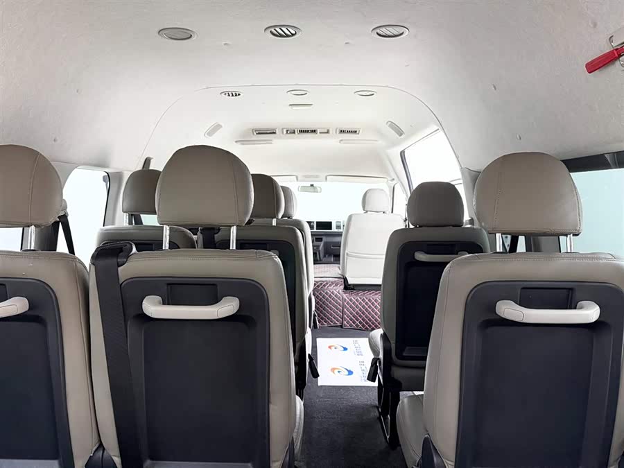 Toyota Hiace 2017 immagine di auto #9