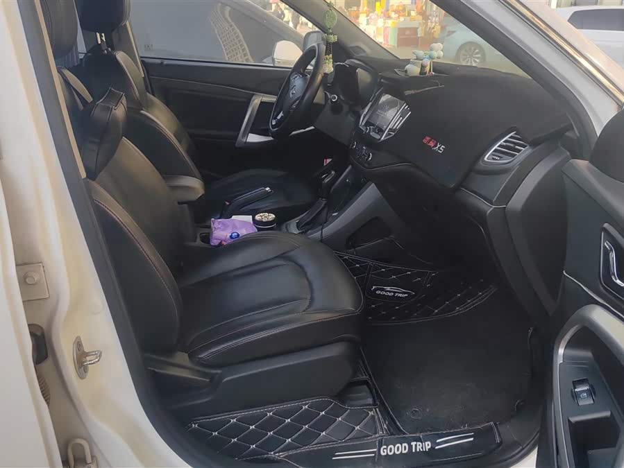 Kaiyi X5 2018 car image #9