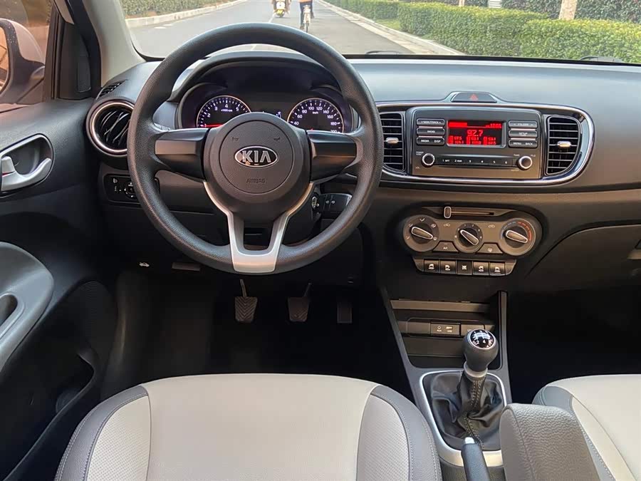 Kia Pegas 2017 image de voiture #9