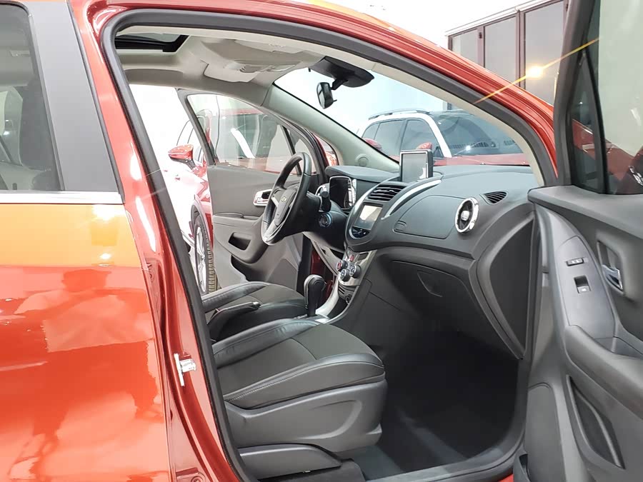 Chevrolet Tracker 2015 #9 Chevrolet Tracker 2015 car image #9